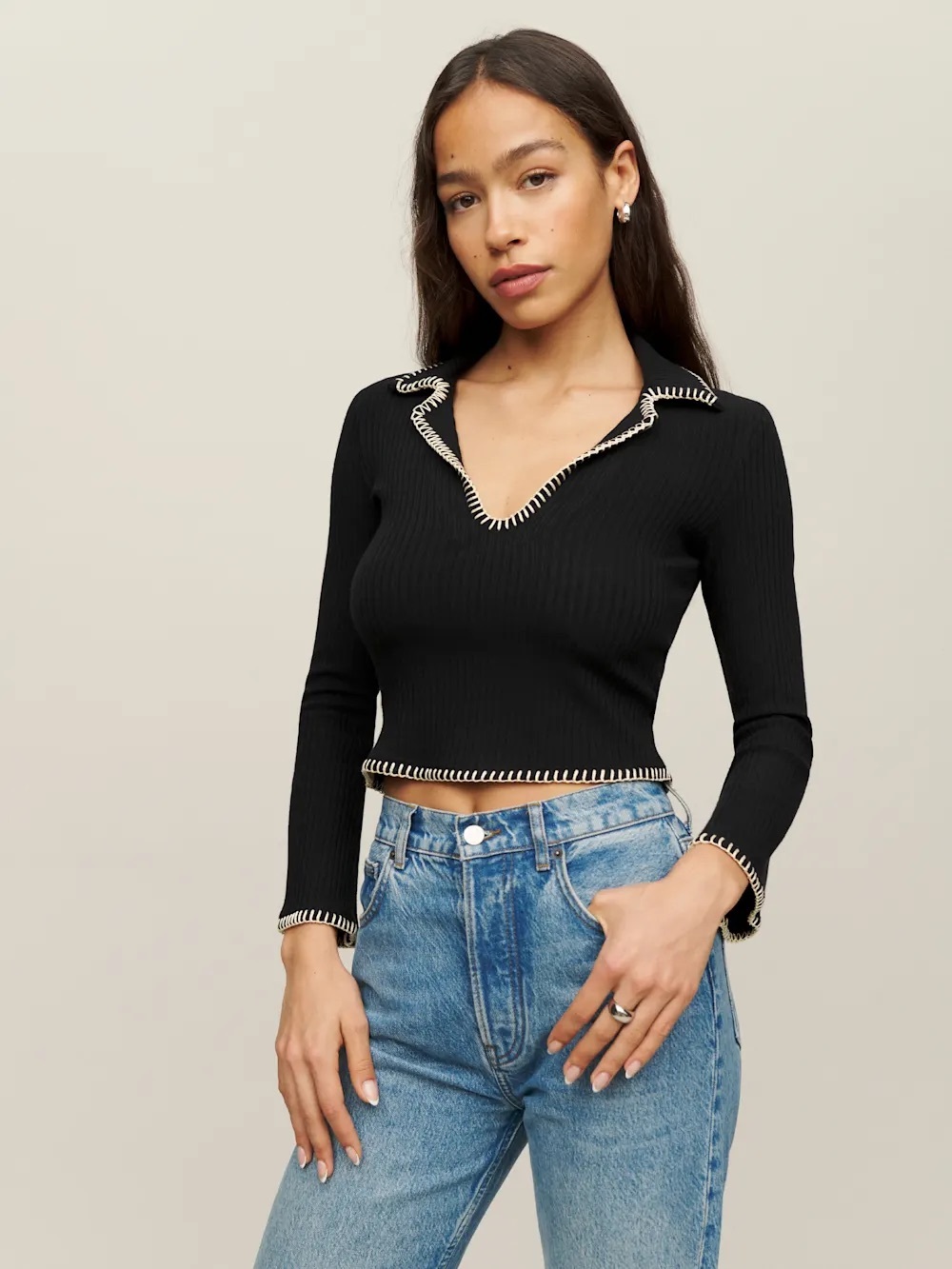Reformation Nolen Knit Top Rounded V Neck White Hem Stitching